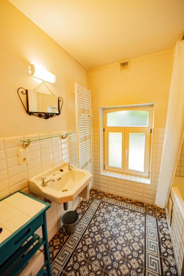 Holiday Home Les Plachettes Flobecq Esterno foto
